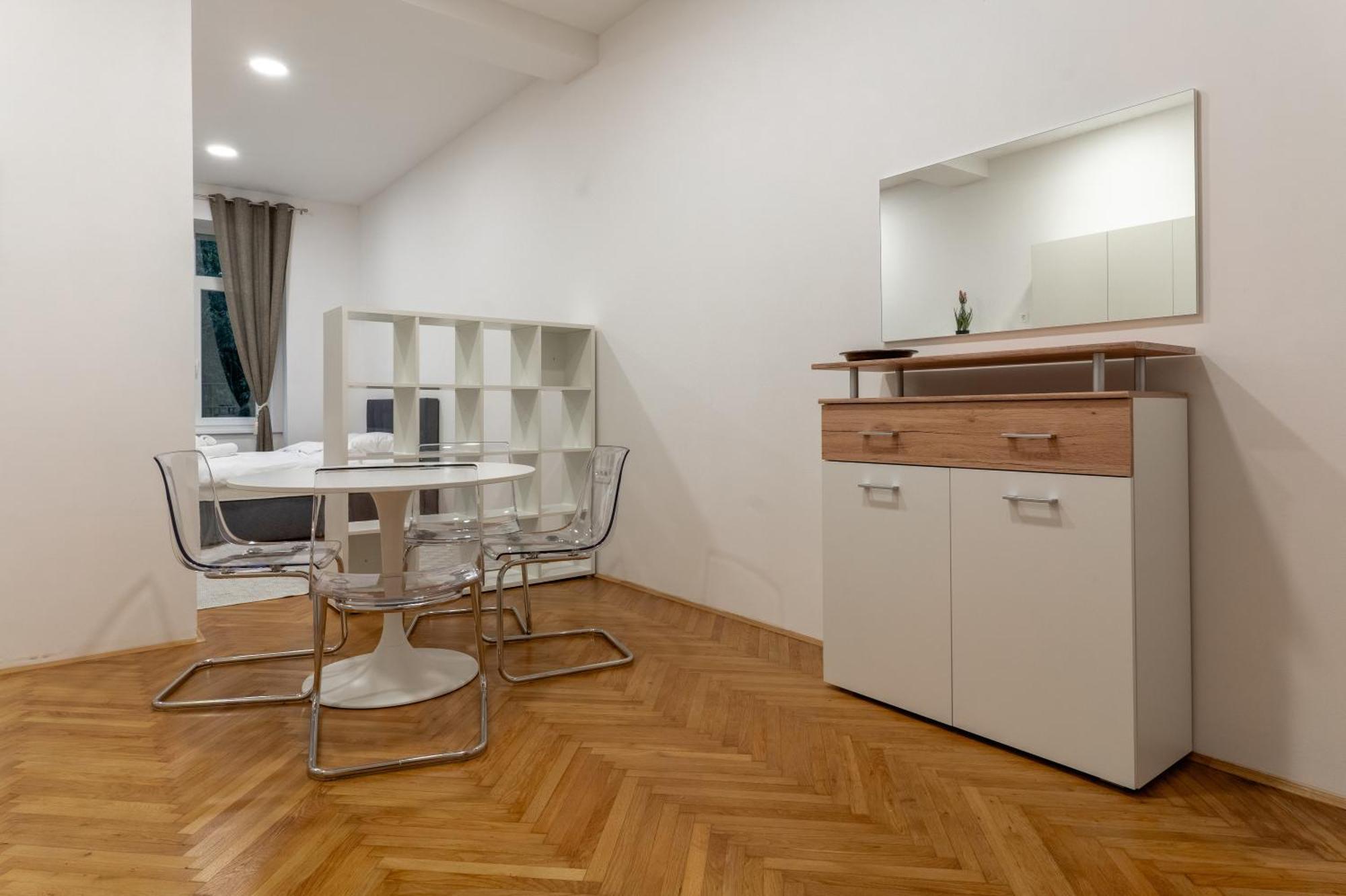 Villa Sofija Ljubljana Phòng bức ảnh
